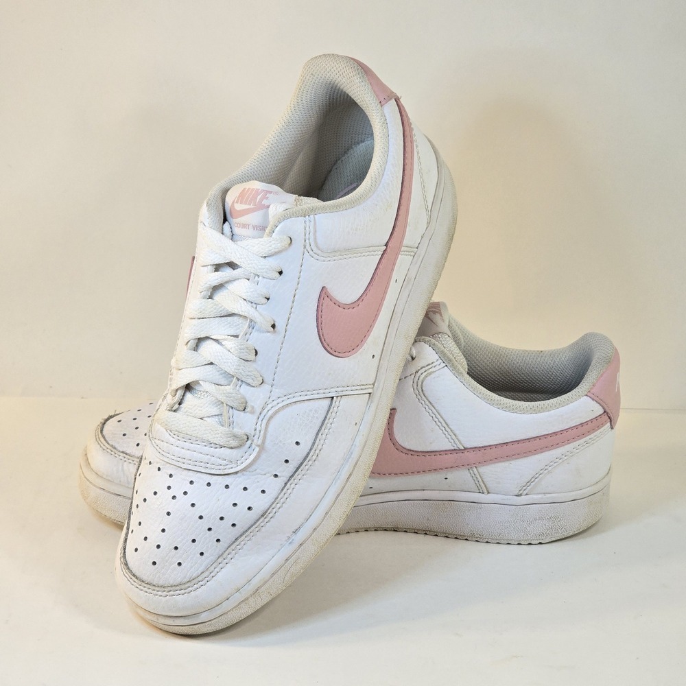 Nike White and Pink Low-Top Athletic Shoes